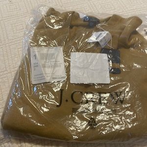 Men’s large J Crew 100% cashmere sweater